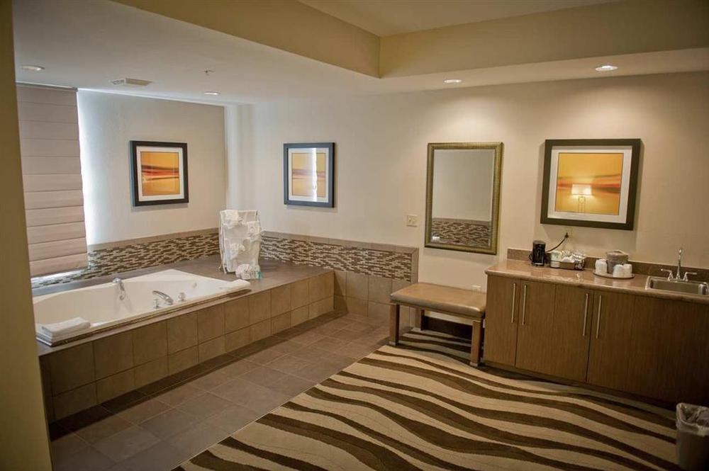 Hampton Inn Oakland-Hayward Pokoj fotografie