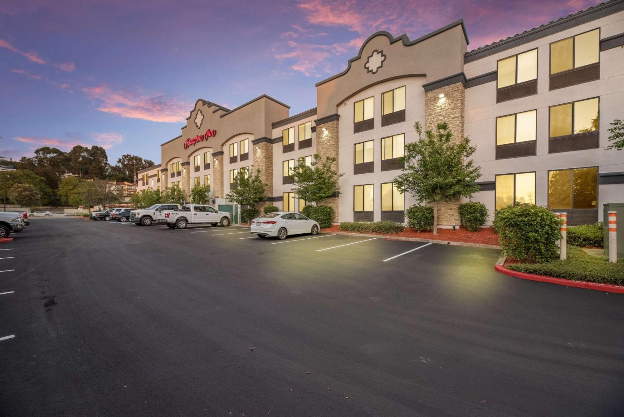 Hampton Inn Oakland-Hayward Exteriér fotografie