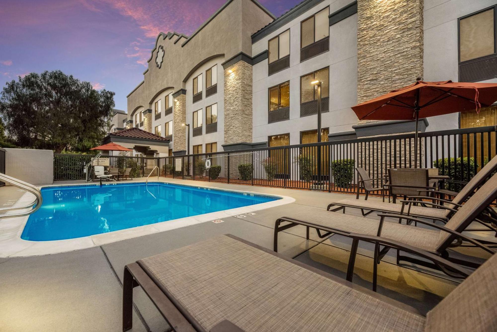 Hampton Inn Oakland-Hayward Exteriér fotografie